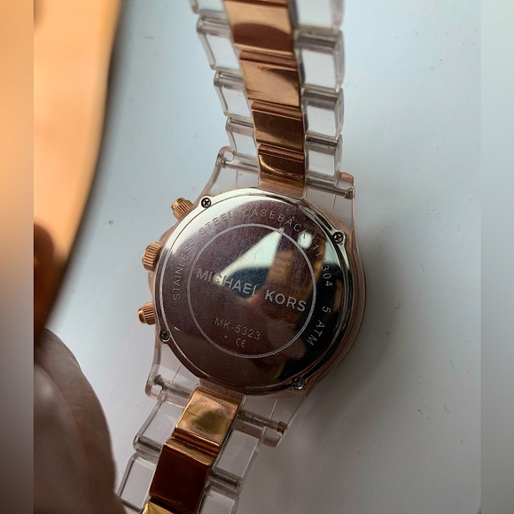 MK watch. Micheal Kors watch. - Picture 3 of 3